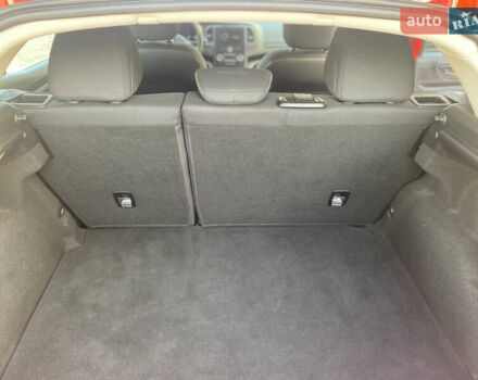 Красный Рено Меган, объемом двигателя 1.4 л и пробегом 150 тыс. км за 13700 $, фото 11 на Automoto.ua