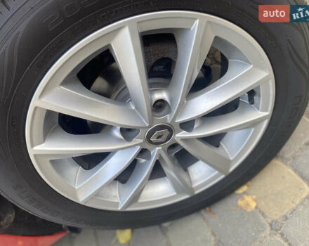 Красный Рено Меган, объемом двигателя 1.4 л и пробегом 150 тыс. км за 13700 $, фото 22 на Automoto.ua