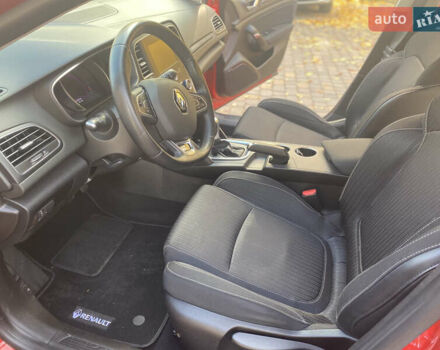 Красный Рено Меган, объемом двигателя 1.4 л и пробегом 150 тыс. км за 13700 $, фото 13 на Automoto.ua