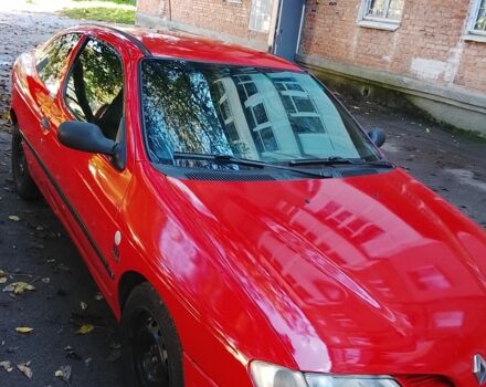 Красный Рено Меган, объемом двигателя 1.6 л и пробегом 250 тыс. км за 1750 $, фото 1 на Automoto.ua