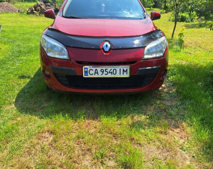 Красный Рено Меган, объемом двигателя 2 л и пробегом 170 тыс. км за 5800 $, фото 11 на Automoto.ua