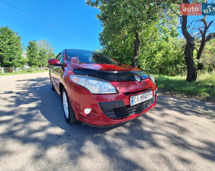 Красный Рено Меган, объемом двигателя 2 л и пробегом 170 тыс. км за 5800 $, фото 1 на Automoto.ua