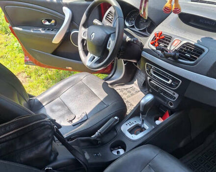 Красный Рено Меган, объемом двигателя 2 л и пробегом 170 тыс. км за 5800 $, фото 16 на Automoto.ua