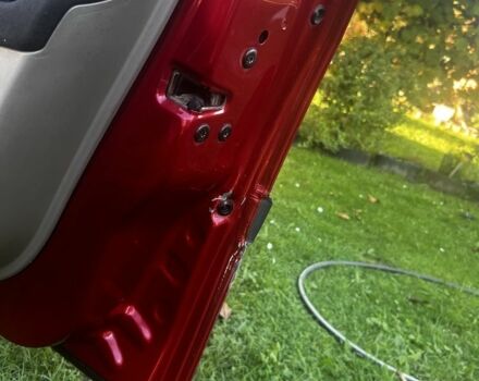 Рено Меган 2003 в Львове на Automoto.ua Красный Рено Меган, объемом двигателя 1.6 л и пробегом 245 тыс. км за 4000 $, фото 8 на Automoto.ua