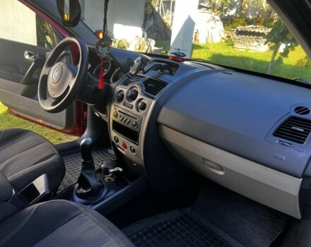 Рено Меган 2003 в Львове на Automoto.ua Красный Рено Меган, объемом двигателя 1.6 л и пробегом 245 тыс. км за 4000 $, фото 11 на Automoto.ua