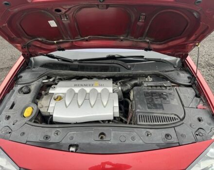 Красный Рено Меган, объемом двигателя 1.5 л и пробегом 300 тыс. км за 4250 $, фото 1 на Automoto.ua