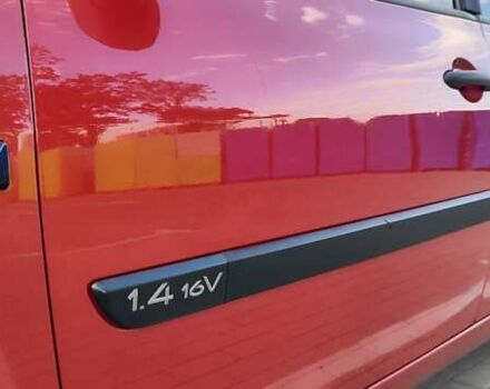 Красный Рено Меган, объемом двигателя 1.4 л и пробегом 251 тыс. км за 5000 $, фото 2 на Automoto.ua