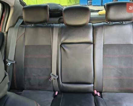 Красный Рено Меган, объемом двигателя 1.4 л и пробегом 251 тыс. км за 5000 $, фото 15 на Automoto.ua