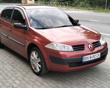 Рено Меган 2005 в Красилове на Automoto.ua Красный Рено Меган, объемом двигателя 1.4 л и пробегом 166 тыс. км за 3300 $, фото 1 на Automoto.ua