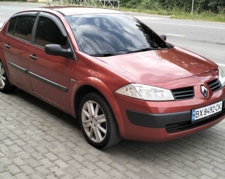Рено Меган 2005 в Красилове на Automoto.ua Красный Рено Меган, объемом двигателя 1.4 л и пробегом 166 тыс. км за 3300 $, фото 2 на Automoto.ua