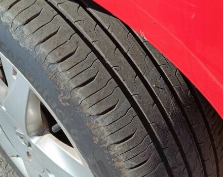 Красный Рено Меган, объемом двигателя 1.6 л и пробегом 202 тыс. км за 4374 $, фото 3 на Automoto.ua