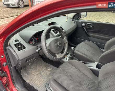 Красный Рено Меган, объемом двигателя 1.39 л и пробегом 183 тыс. км за 3400 $, фото 9 на Automoto.ua