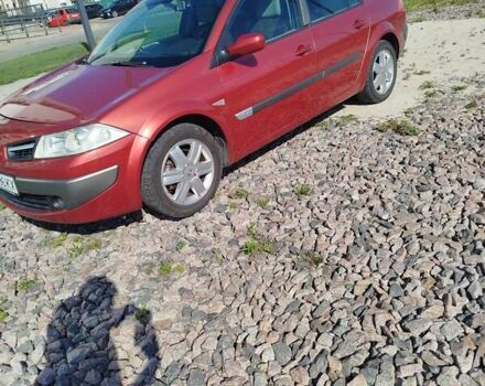 Красный Рено Меган, объемом двигателя 1.6 л и пробегом 242 тыс. км за 4700 $, фото 1 на Automoto.ua