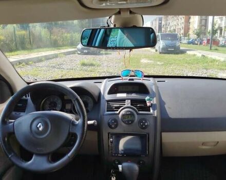 Красный Рено Меган, объемом двигателя 1.6 л и пробегом 242 тыс. км за 4700 $, фото 16 на Automoto.ua