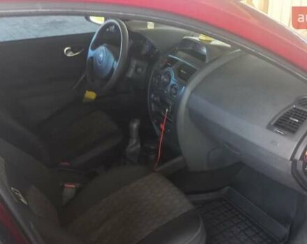 Красный Рено Меган, объемом двигателя 1.4 л и пробегом 222 тыс. км за 4300 $, фото 8 на Automoto.ua