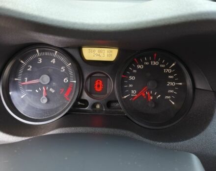 Червоний Рено Меган, об'ємом двигуна 1.4 л та пробігом 310 тис. км за 3500 $, фото 7 на Automoto.ua