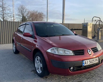Красный Рено Меган, объемом двигателя 1.6 л и пробегом 290 тыс. км за 3500 $, фото 2 на Automoto.ua