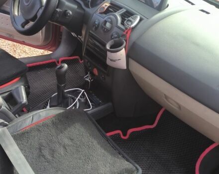 Красный Рено Меган, объемом двигателя 1.6 л и пробегом 297 тыс. км за 4999 $, фото 6 на Automoto.ua