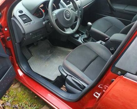 Красный Рено Меган, объемом двигателя 1.6 л и пробегом 160 тыс. км за 5700 $, фото 5 на Automoto.ua