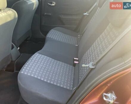 Красный Рено Меган, объемом двигателя 1.4 л и пробегом 280 тыс. км за 3500 $, фото 1 на Automoto.ua