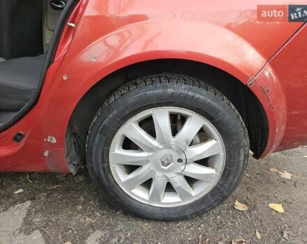 Красный Рено Меган, объемом двигателя 1.6 л и пробегом 286 тыс. км за 4000 $, фото 14 на Automoto.ua