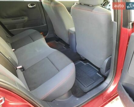 Красный Рено Меган, объемом двигателя 1.6 л и пробегом 167 тыс. км за 5900 $, фото 79 на Automoto.ua