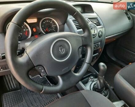 Красный Рено Меган, объемом двигателя 1.6 л и пробегом 167 тыс. км за 5900 $, фото 41 на Automoto.ua