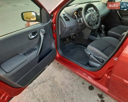 Красный Рено Меган, объемом двигателя 1.6 л и пробегом 167 тыс. км за 5900 $, фото 39 на Automoto.ua