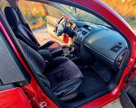 Красный Рено Меган, объемом двигателя 1.6 л и пробегом 189 тыс. км за 5800 $, фото 7 на Automoto.ua