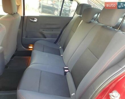 Красный Рено Меган, объемом двигателя 1.6 л и пробегом 167 тыс. км за 5900 $, фото 64 на Automoto.ua