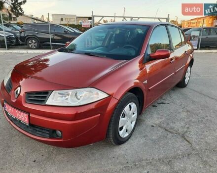 Красный Рено Меган, объемом двигателя 1.6 л и пробегом 167 тыс. км за 5900 $, фото 109 на Automoto.ua