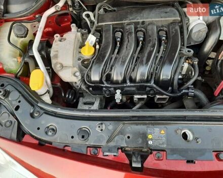 Красный Рено Меган, объемом двигателя 1.6 л и пробегом 167 тыс. км за 5900 $, фото 110 на Automoto.ua