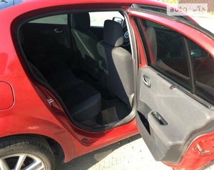 Красный Рено Меган, объемом двигателя 1.6 л и пробегом 233 тыс. км за 4800 $, фото 5 на Automoto.ua