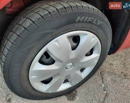 Красный Рено Меган, объемом двигателя 1.6 л и пробегом 167 тыс. км за 5900 $, фото 87 на Automoto.ua