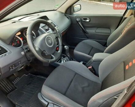 Красный Рено Меган, объемом двигателя 1.6 л и пробегом 167 тыс. км за 5900 $, фото 58 на Automoto.ua