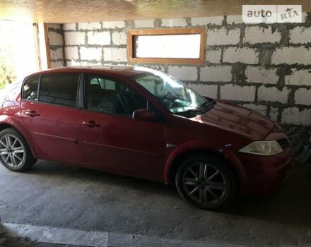 Красный Рено Меган, объемом двигателя 1.6 л и пробегом 233 тыс. км за 4800 $, фото 11 на Automoto.ua