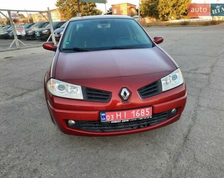 Красный Рено Меган, объемом двигателя 1.6 л и пробегом 167 тыс. км за 5900 $, фото 3 на Automoto.ua