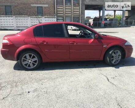 Красный Рено Меган, объемом двигателя 1.6 л и пробегом 233 тыс. км за 4800 $, фото 16 на Automoto.ua