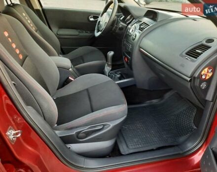 Красный Рено Меган, объемом двигателя 1.6 л и пробегом 167 тыс. км за 5900 $, фото 100 на Automoto.ua