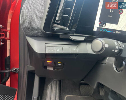 Рено Меган 2023 в Тернополе на Automoto.ua Красный Рено Меган, объемом двигателя 0 л и пробегом 38 тыс. км за 21499 $, фото 14 на Automoto.ua