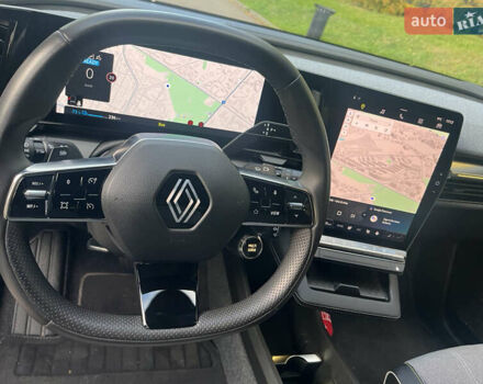 Рено Меган 2023 в Тернополе на Automoto.ua Красный Рено Меган, объемом двигателя 0 л и пробегом 38 тыс. км за 21499 $, фото 15 на Automoto.ua