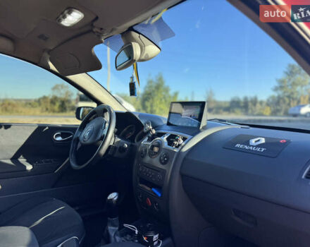 Червоний Рено Меган, об'ємом двигуна 1.5 л та пробігом 290 тис. км за 4700 $, фото 7 на Automoto.ua