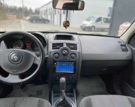 Красный Рено Меган, объемом двигателя 1.6 л и пробегом 249 тыс. км за 3699 $, фото 13 на Automoto.ua