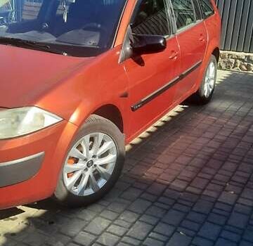 Рено Меган 2004 в Первомайск на Automoto.ua Красный Рено Меган, объемом двигателя 1.6 л и пробегом 257 тыс. км за 4750 $, фото 6 на Automoto.ua