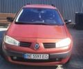 Рено Меган 2004 в Первомайск на Automoto.ua Красный Рено Меган, объемом двигателя 1.6 л и пробегом 257 тыс. км за 4750 $, фото 1 на Automoto.ua
