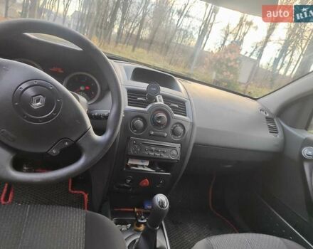 Красный Рено Меган, объемом двигателя 1.46 л и пробегом 345 тыс. км за 3000 $, фото 8 на Automoto.ua