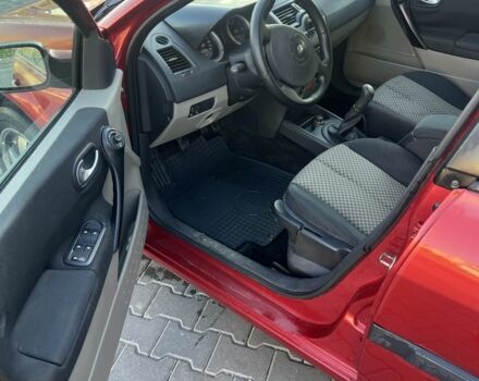 Красный Рено Меган, объемом двигателя 1.6 л и пробегом 146 тыс. км за 3700 $, фото 10 на Automoto.ua