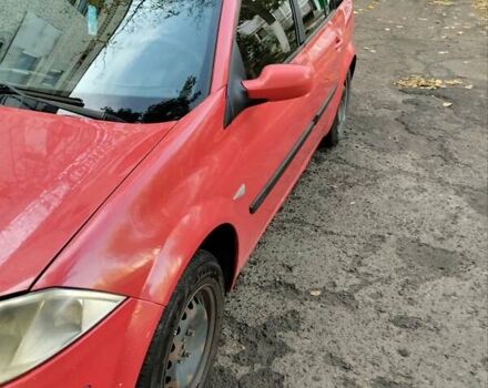 Рено Меган 2004 в Николаеве на Automoto.ua Красный Рено Меган, объемом двигателя 1.87 л и пробегом 520 тыс. км за 4000 $, фото 4 на Automoto.ua