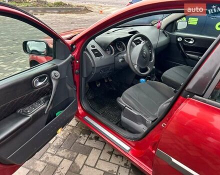 Красный Рено Меган, объемом двигателя 1.6 л и пробегом 237 тыс. км за 4500 $, фото 5 на Automoto.ua