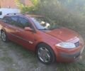 Рено Меган 2004 у Кропивницькому (Кіровограді) на Automoto.ua Червоний Рено Меган, об'ємом двигуна 2 л та пробігом 280 тис. км за 5600 $, фото 1 на Automoto.ua